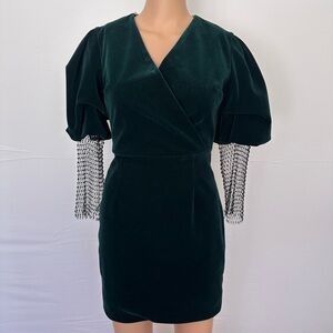 Elegant Green Velvet Dress with Beaded Sleeves